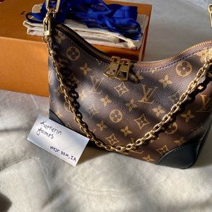 🍩 Louis Vuitton Boulogne Monogram & Black Bag
